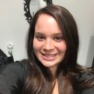 Meet your Posher, Andrea